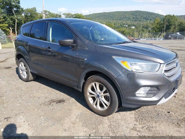 2017 FORD ESCAPE SE 1