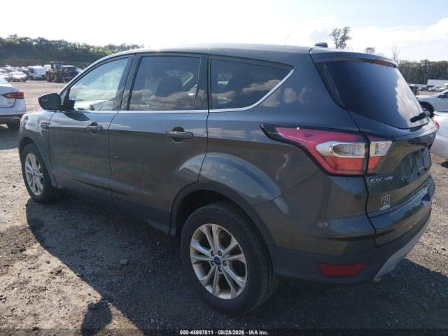 2017 FORD ESCAPE SE 3