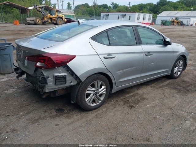 2020 HYUNDAI ELANTRA SEL 4