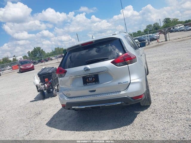 2019 NISSAN ROGUE SL 16