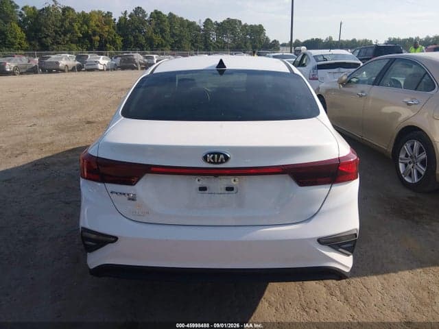 2021 KIA FORTE FE 16