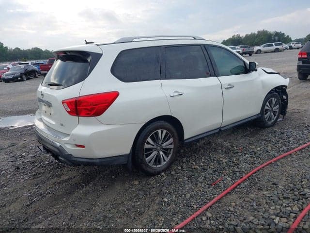 2017 NISSAN PATHFINDER SL 4