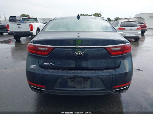 2017 KIA CADENZA PREMIUM 17