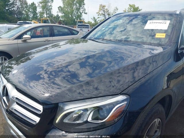2017 MERCEDES-BENZ GLC 300 4MATIC 6