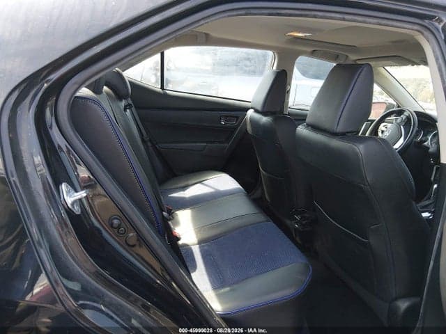 2017 TOYOTA COROLLA SE 8