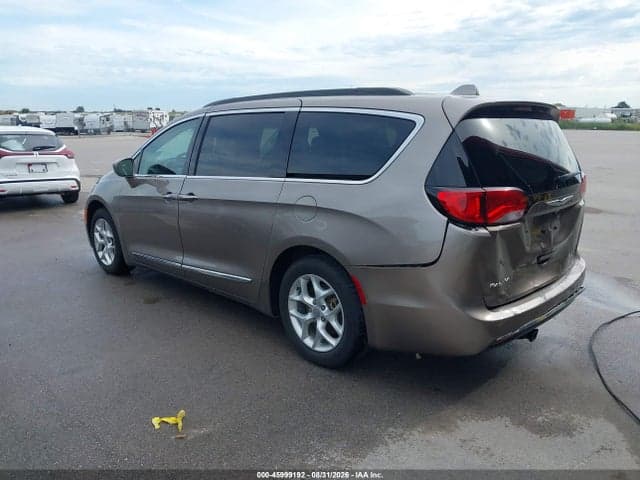 2017 CHRYSLER PACIFICA TOURING-L 3