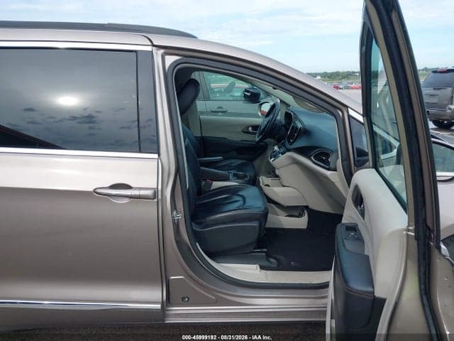 2017 CHRYSLER PACIFICA TOURING-L 5