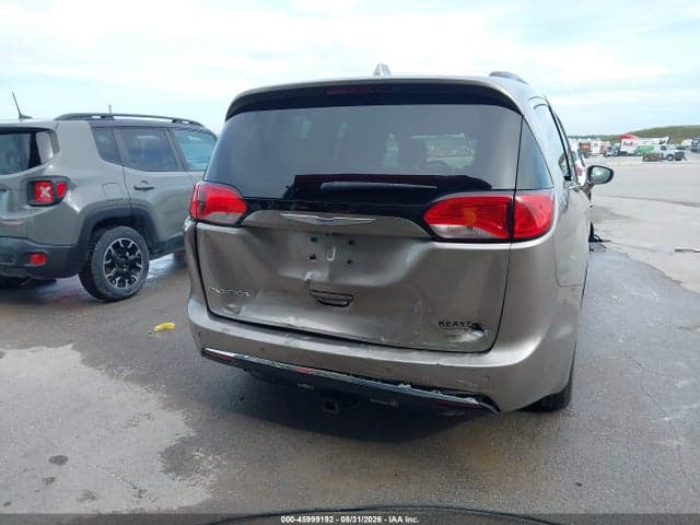2017 CHRYSLER PACIFICA TOURING-L 6
