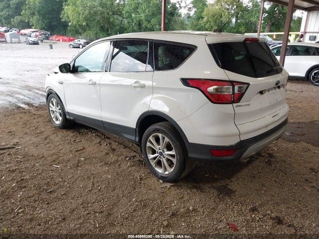2017 FORD ESCAPE SE 3