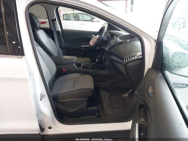 2017 FORD ESCAPE SE 5