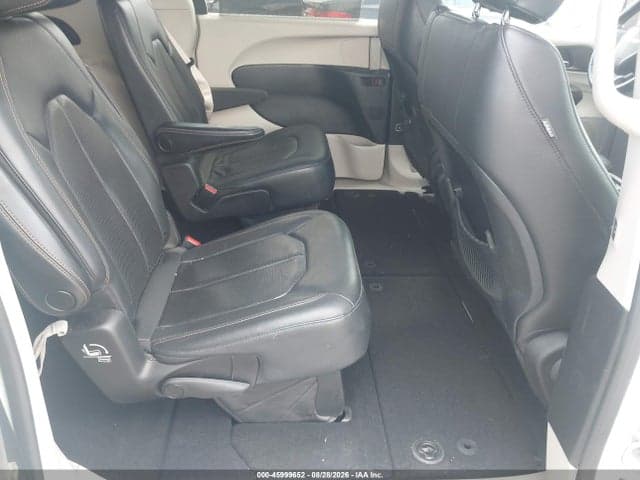 2019 CHRYSLER PACIFICA TOURING L 8
