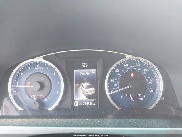 2017 TOYOTA CAMRY XLE 4