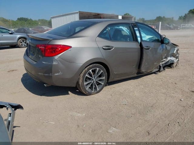 2019 TOYOTA COROLLA SE 4