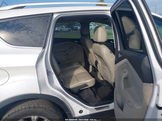 2017 FORD ESCAPE TITANIUM 8