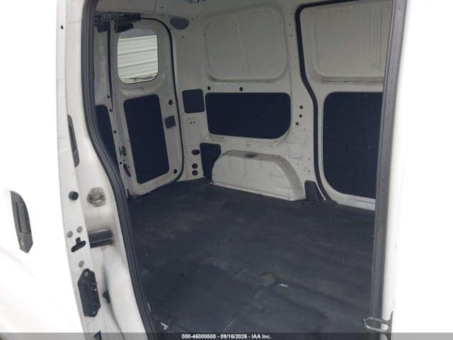 2019 NISSAN NV200 SV 8