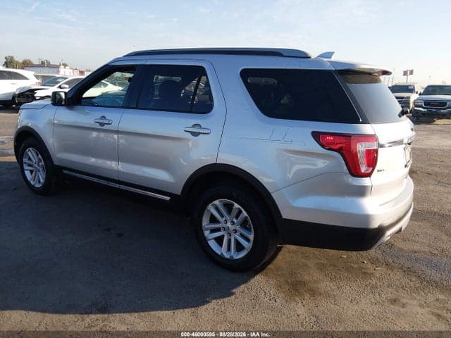 2017 FORD EXPLORER XLT 3