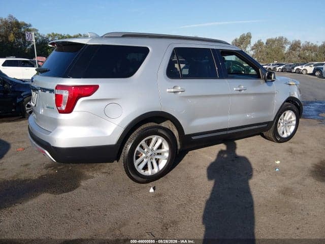 2017 FORD EXPLORER XLT 4