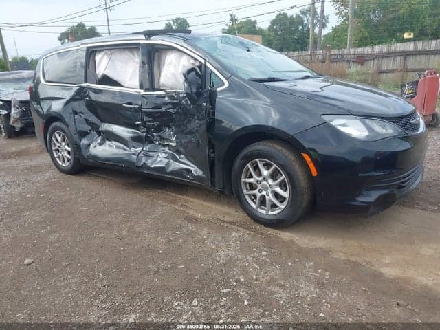 2019 CHRYSLER PACIFICA LX 1