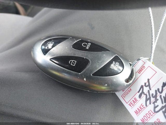 2024 HYUNDAI ELANTRA SEL 11