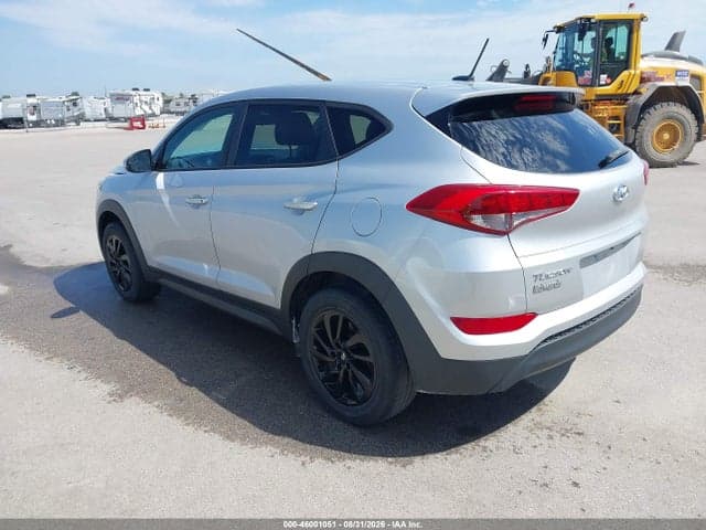 2017 HYUNDAI TUCSON SE 3