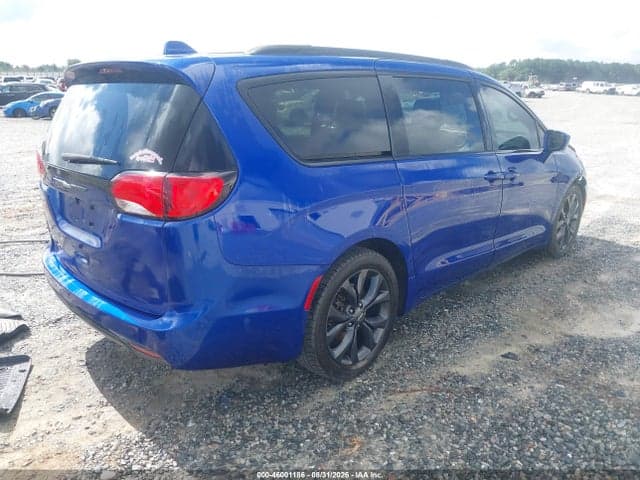 2019 CHRYSLER PACIFICA TOURING L PLUS 4