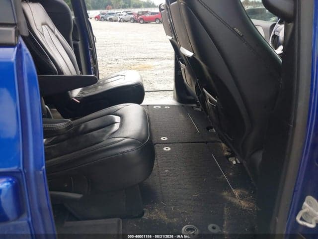 2019 CHRYSLER PACIFICA TOURING L PLUS 8