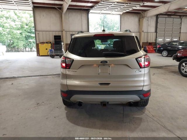 2017 FORD ESCAPE SE 17