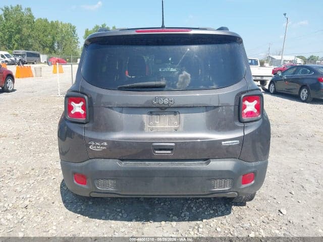 2021 JEEP RENEGADE LATITUDE 4X4 17