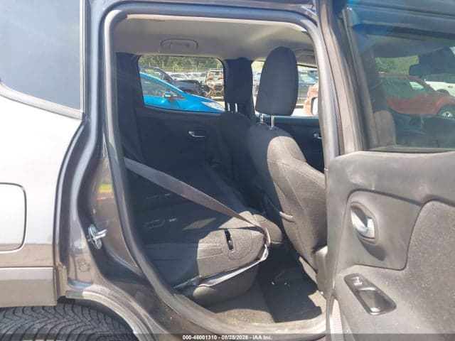 2021 JEEP RENEGADE LATITUDE 4X4 8