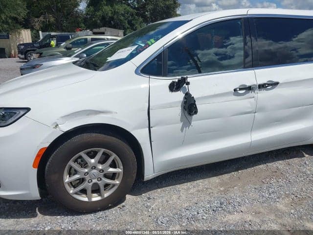 2026 CHRYSLER PACIFICA SELECT 6