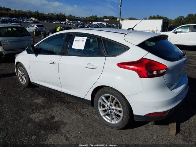 2017 FORD FOCUS SE 3