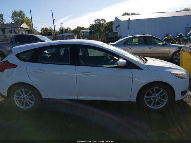 2017 FORD FOCUS SE 6