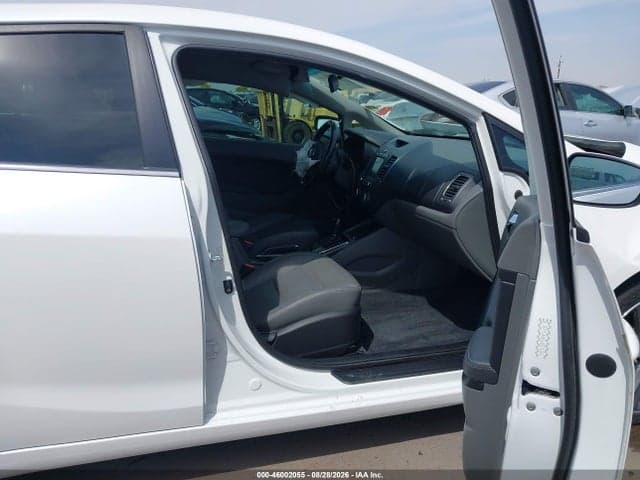 2017 KIA FORTE EX 5