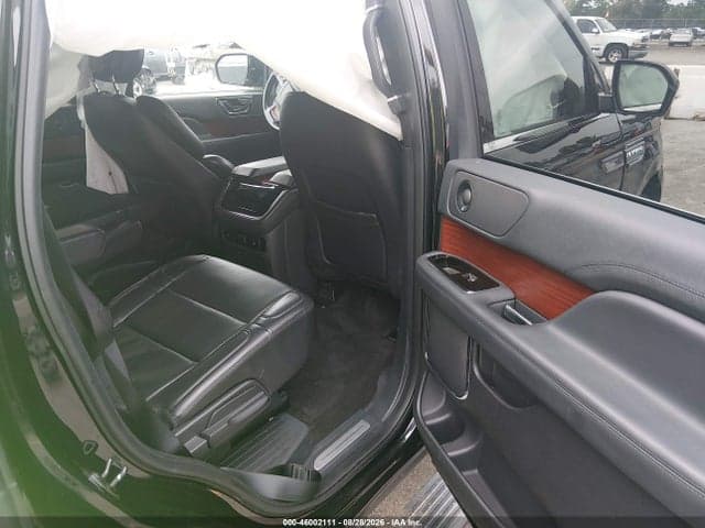 2022 LINCOLN NAVIGATOR STANDARD 8