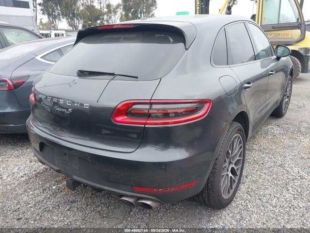 2018 PORSCHE MACAN S 17