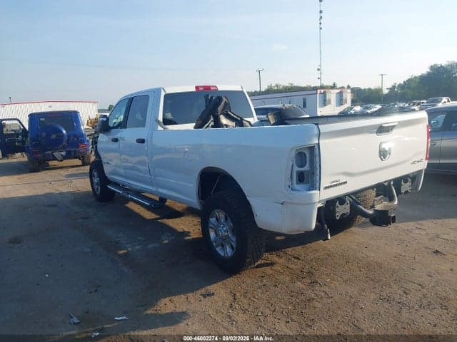 2024 RAM 2500 BIG HORN 4X4 8' BOX 3