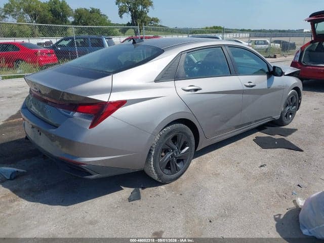2021 HYUNDAI ELANTRA SEL 4