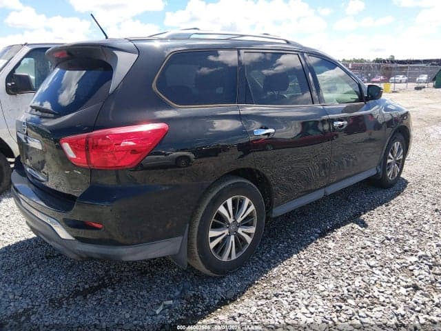 2018 NISSAN PATHFINDER S 4