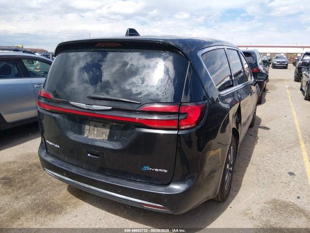 2023 CHRYSLER PACIFICA HYBRID TOURING L 4
