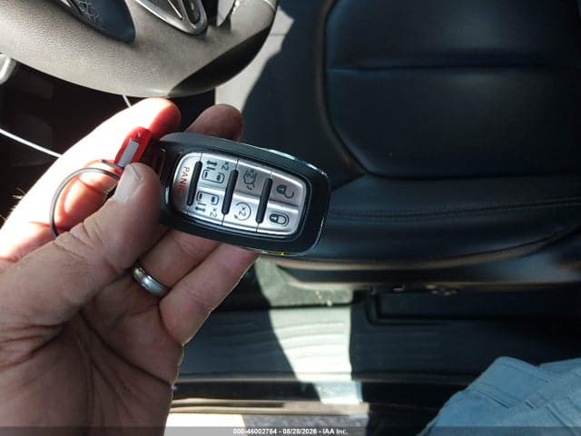 2025 CHRYSLER PACIFICA SELECT 11
