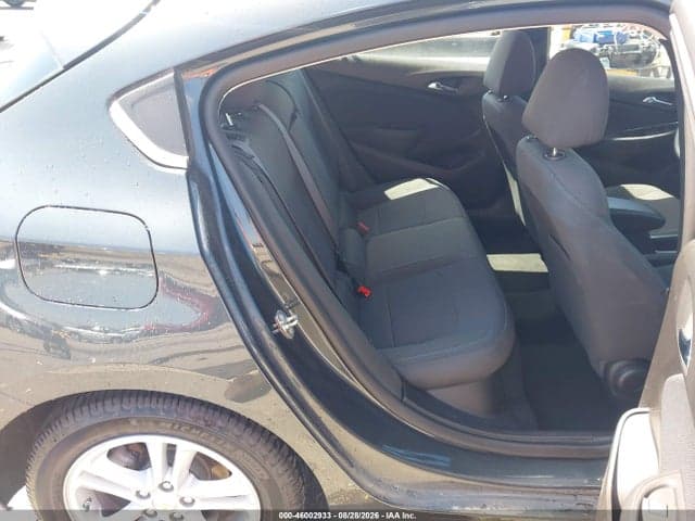 2017 CHEVROLET CRUZE LT AUTO 8