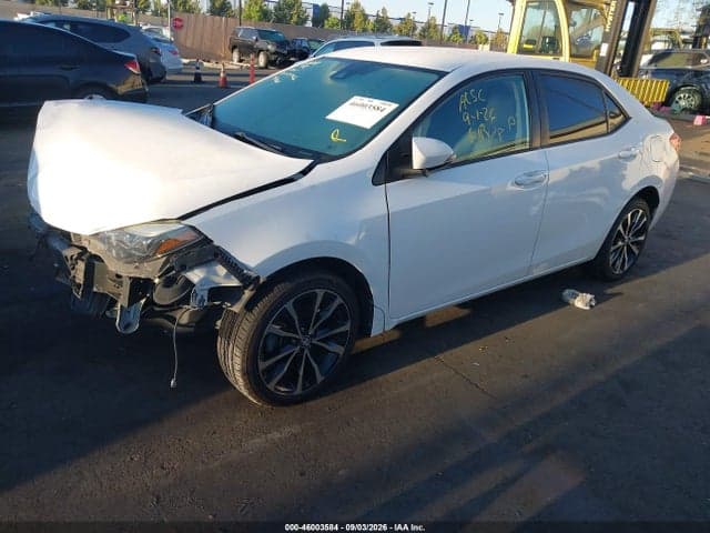 2018 TOYOTA COROLLA SE 2