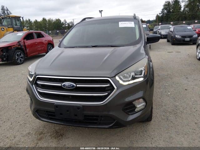 2017 FORD ESCAPE SE 6