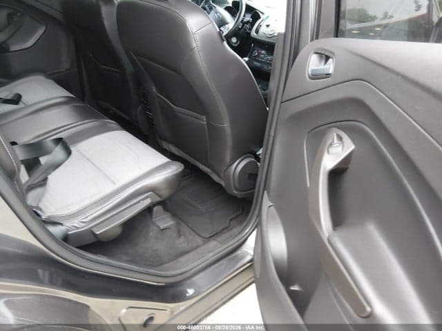 2017 FORD ESCAPE SE 8