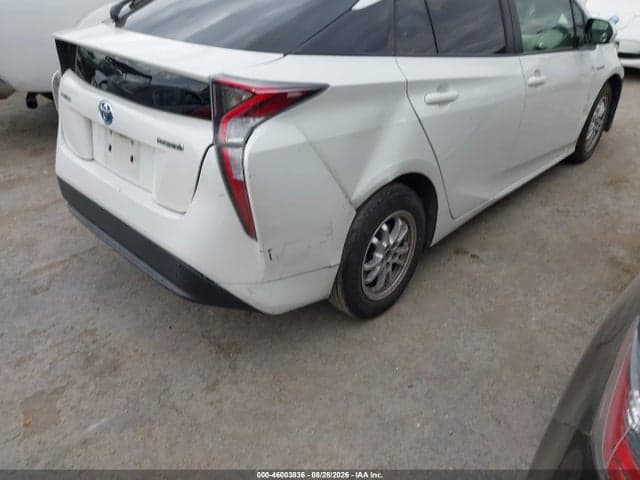 2017 TOYOTA PRIUS THREE 4