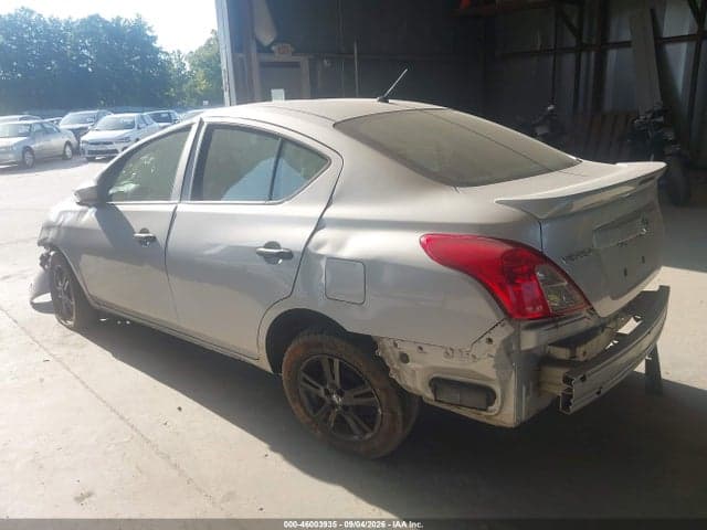 2019 NISSAN VERSA 1.6 S+ 3