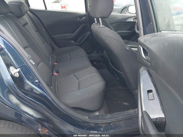 2018 MAZDA MAZDA3 SPORT 8