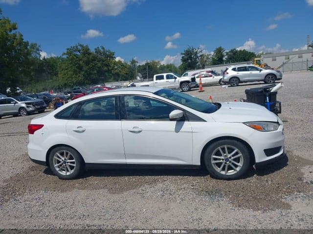 2017 FORD FOCUS SE 13