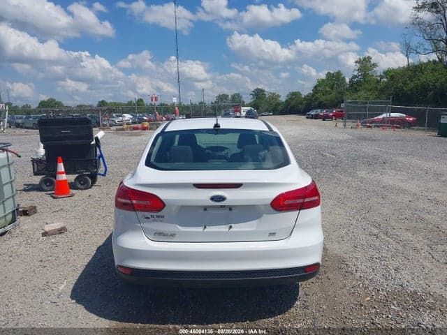 2017 FORD FOCUS SE 16
