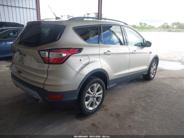 2018 FORD ESCAPE SE 4